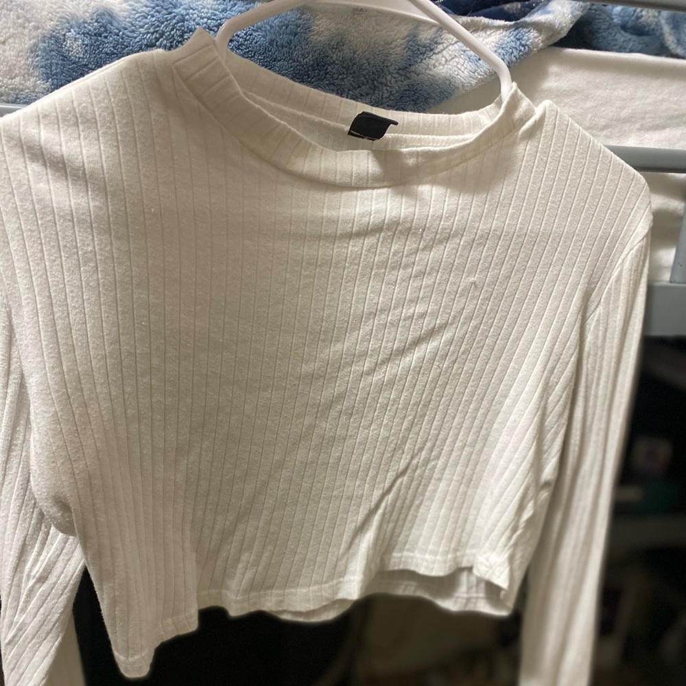 White Fitting Mock Neck Crop Top